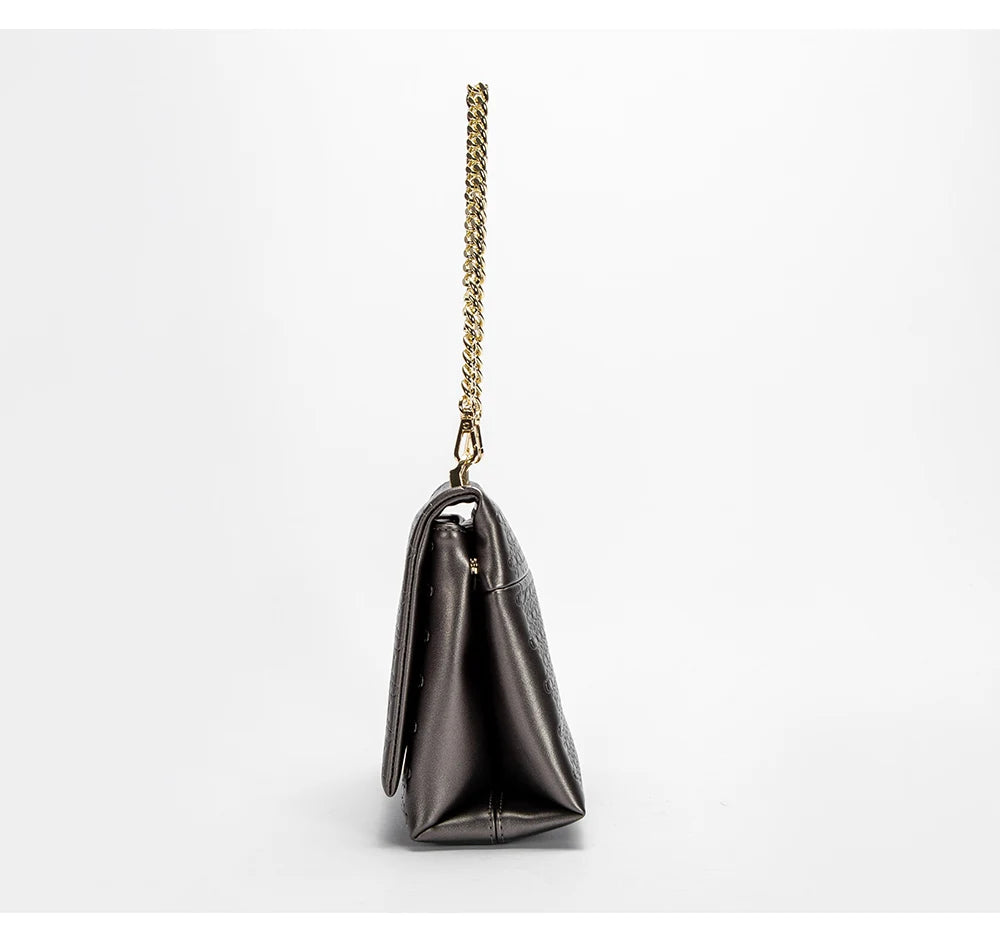 Noir Elegance Chain Bag